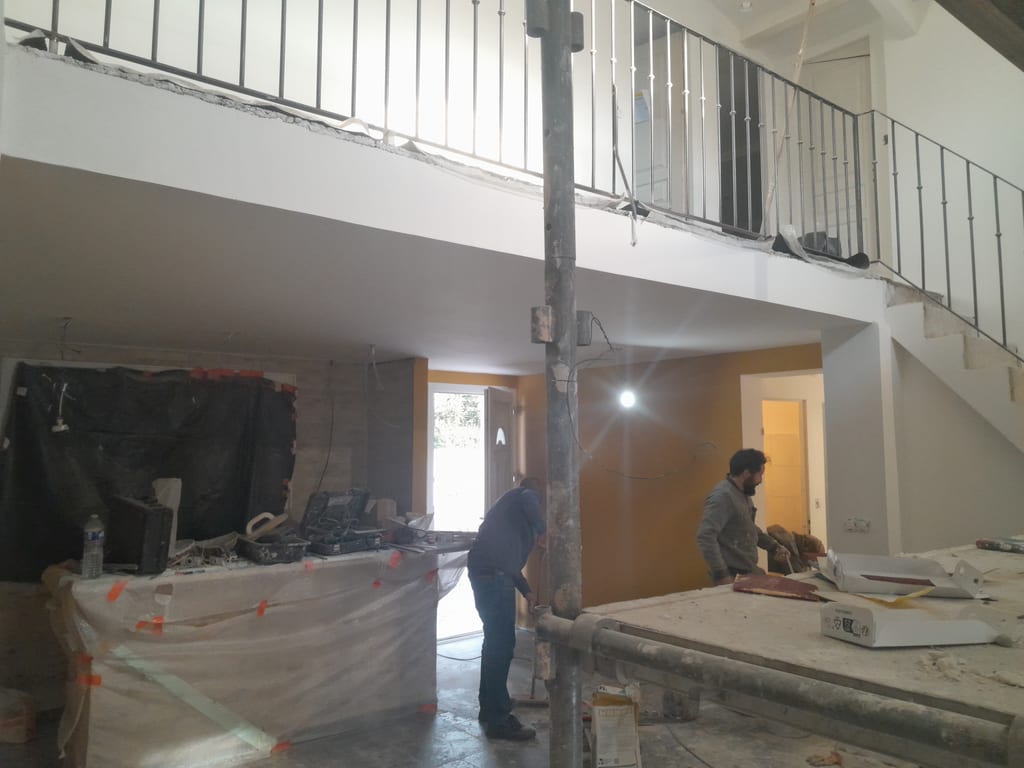 Vue façade arrière — surélévation Salon